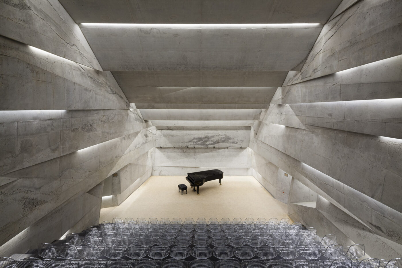 Architektonisches Highlight: Konzerthaus Blaibach nahe dem Gästehaus Miltach